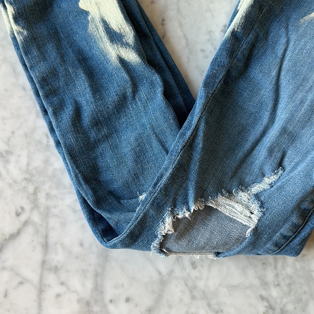 Universal Thread High Rise Jeans - Picture 2 of 6